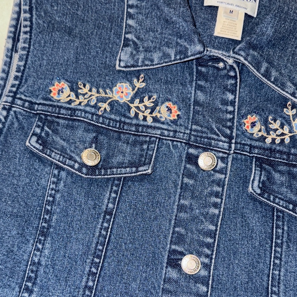 Beautiful Pendleton beaded and‎ embroidered Denim Vest - Picture 3 of 6